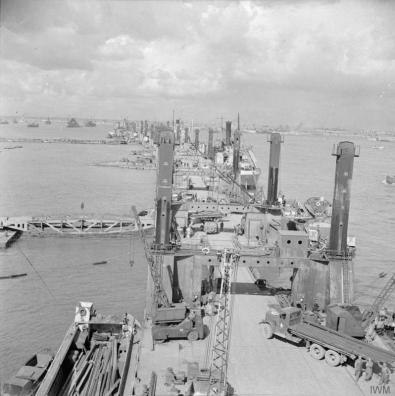 chaussée flottante-port arromanches-1944