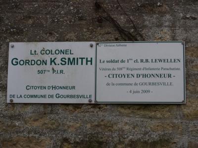 plaques 101st US Airborne-gourbesville-1944