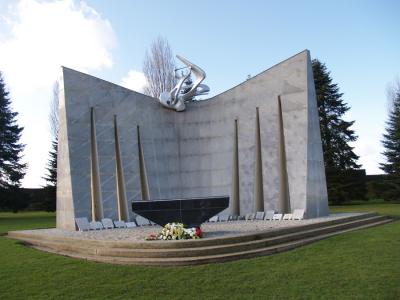 cimetière polonais-urville-mémorial