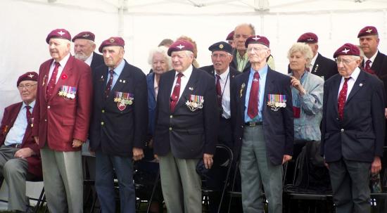 vétérans 6th airborne-normandie-merville