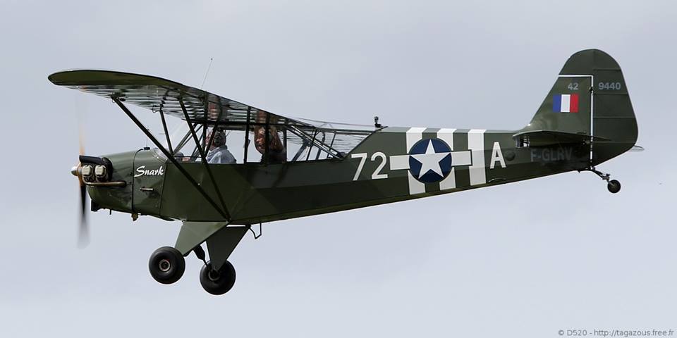 avion de liaison piper pour le 75ème anniversaire du Débarquement.