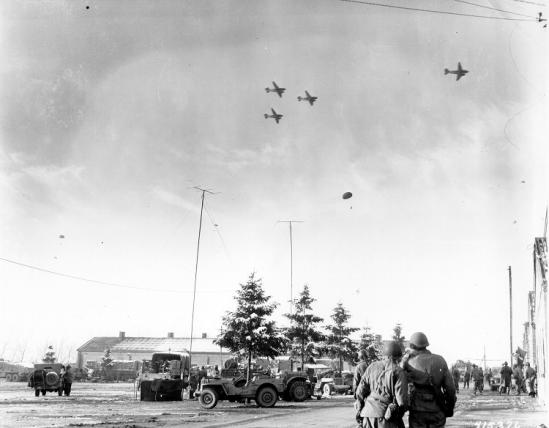 101st US Airborne- largage Bastogne-1944