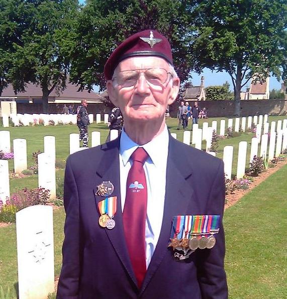 fred glover, vétéran du D-Day et de l'attaque sur la Batterie de Merville