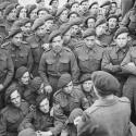 Qui commande le N°4 Commando auquel est intégré le 1er BFMC ?