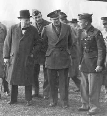 churchill-eisenhower-taylor-101st airborne-1944