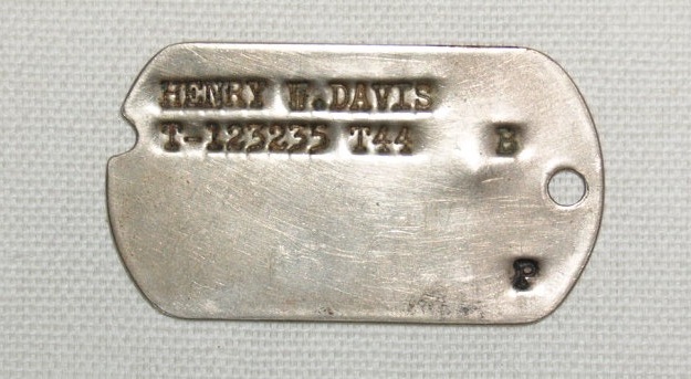 dog tag Henry w. Davis/8th USAAF