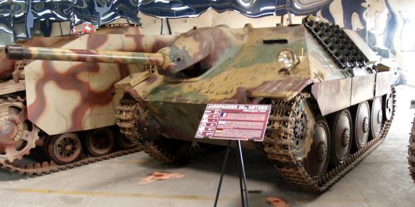 Jagdpanzer hetzer-chasseur de chars-allemand