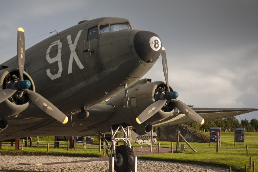 C 47 Snafu Special de la Batterie de Merville en Normandie.